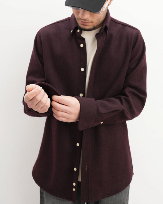MUBU Heritage Bordo Yün Gömlek Ceket - Model Yakın Çekim