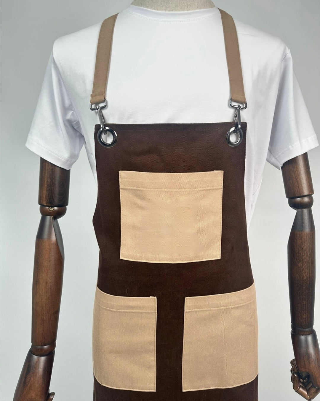 Model 2 – Kahverengi Barista Önlüğü | Toptan Üretim Referansı