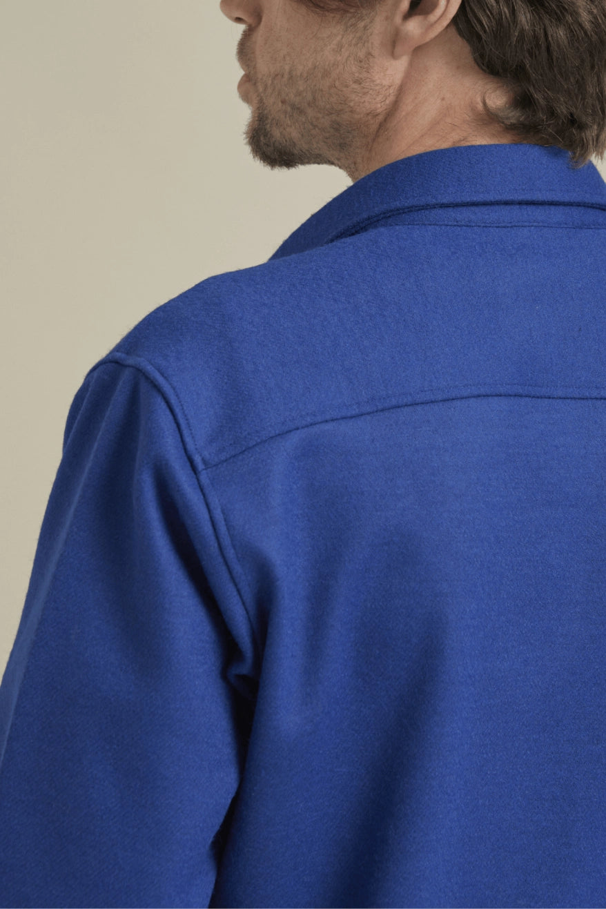 Bonny Cardies – Yünlü Hırka Gömlek mavi  arka omuz detay çekimi