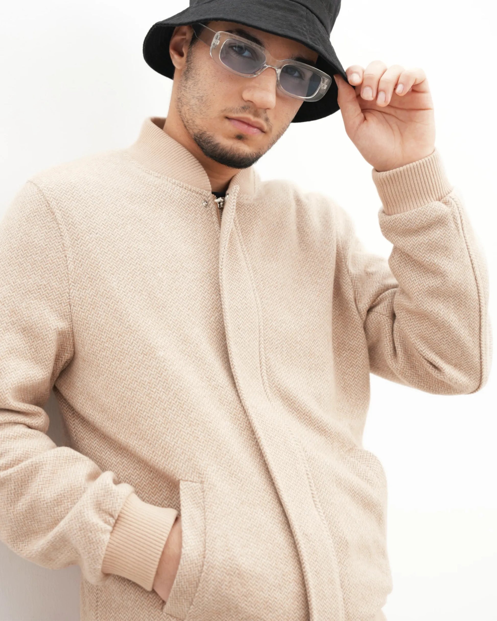 MUBU Balıksırtı Bomber Ceket – Bej - Manken Still Life Yakın Görünüm