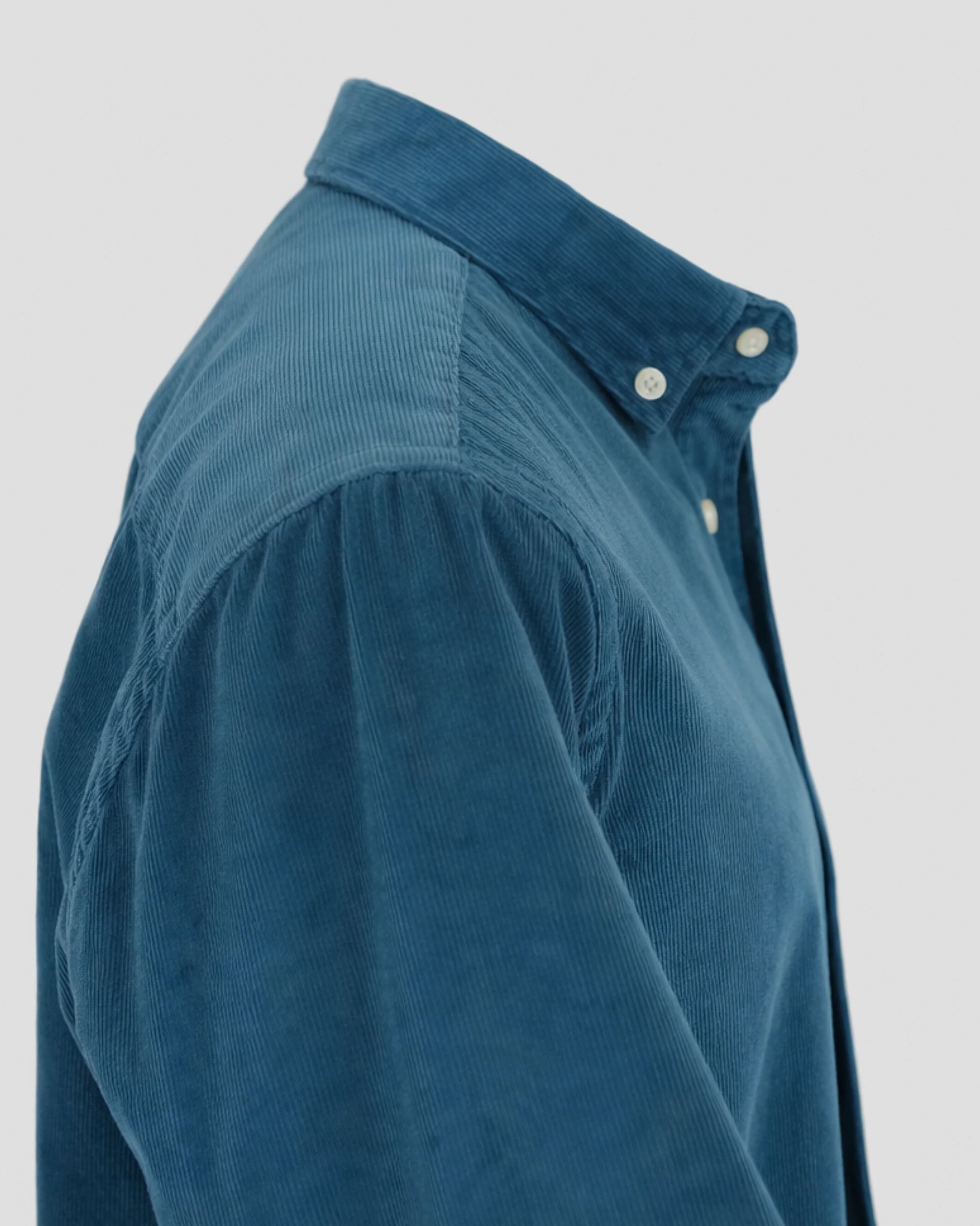 MUBU Cosserat Açık Mavi Kadife Gömlek - Ghost Yan Yakın Görünüm