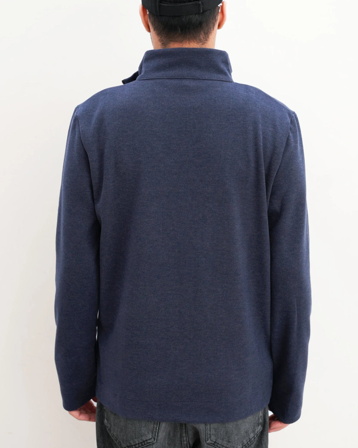 MUBU Diago Tech-Knit İndigo Hırka - Model Arka Görünüm