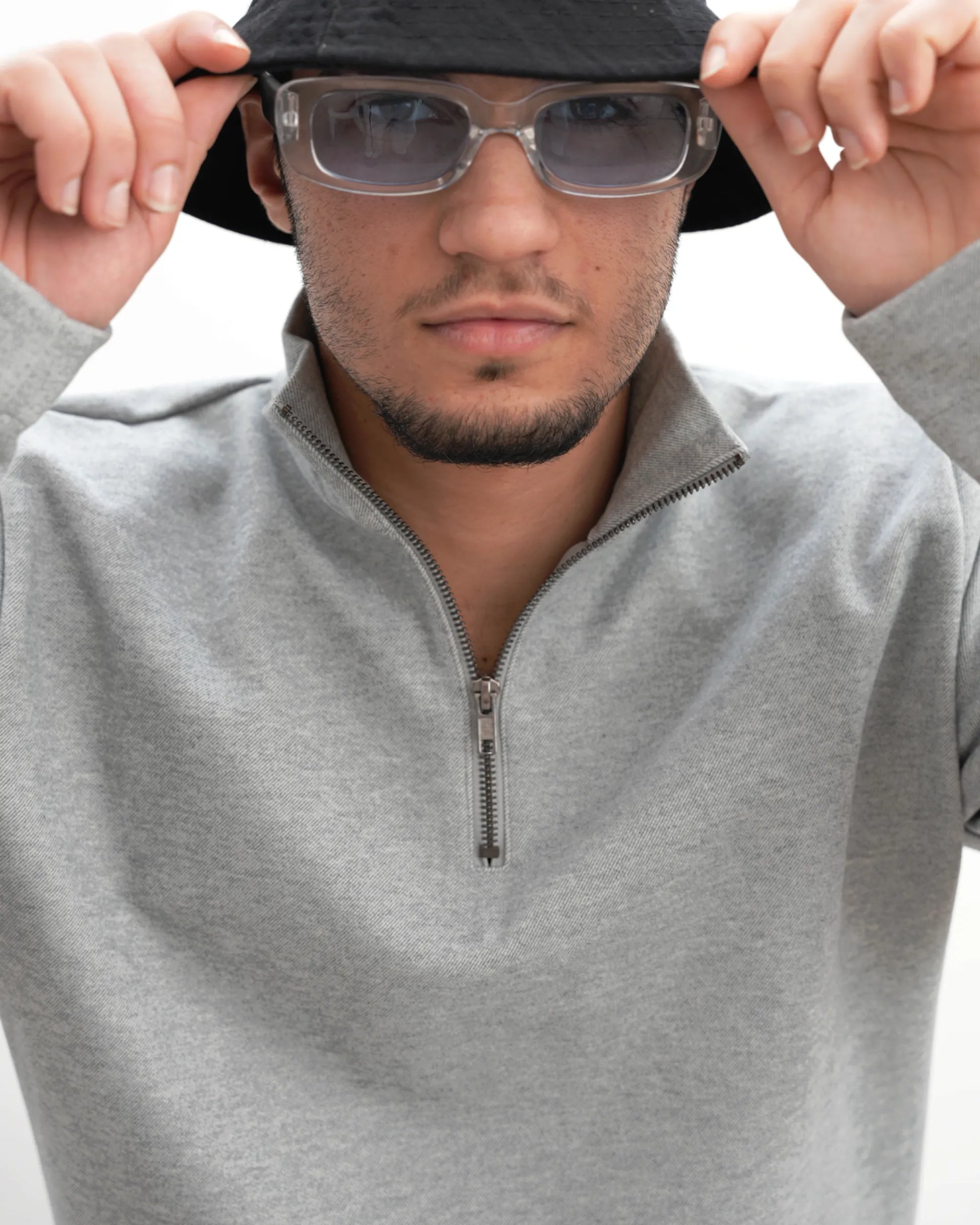 MUBU Diago Half-Zip Silver Melanj Teknik Kazak - Model Fermuar Yakın Çekim