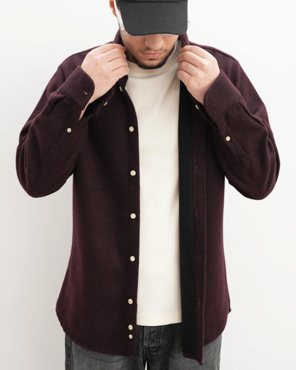 MUBU Heritage Bordo Yün Gömlek Ceket - Model Life Style Yakın Çekim
