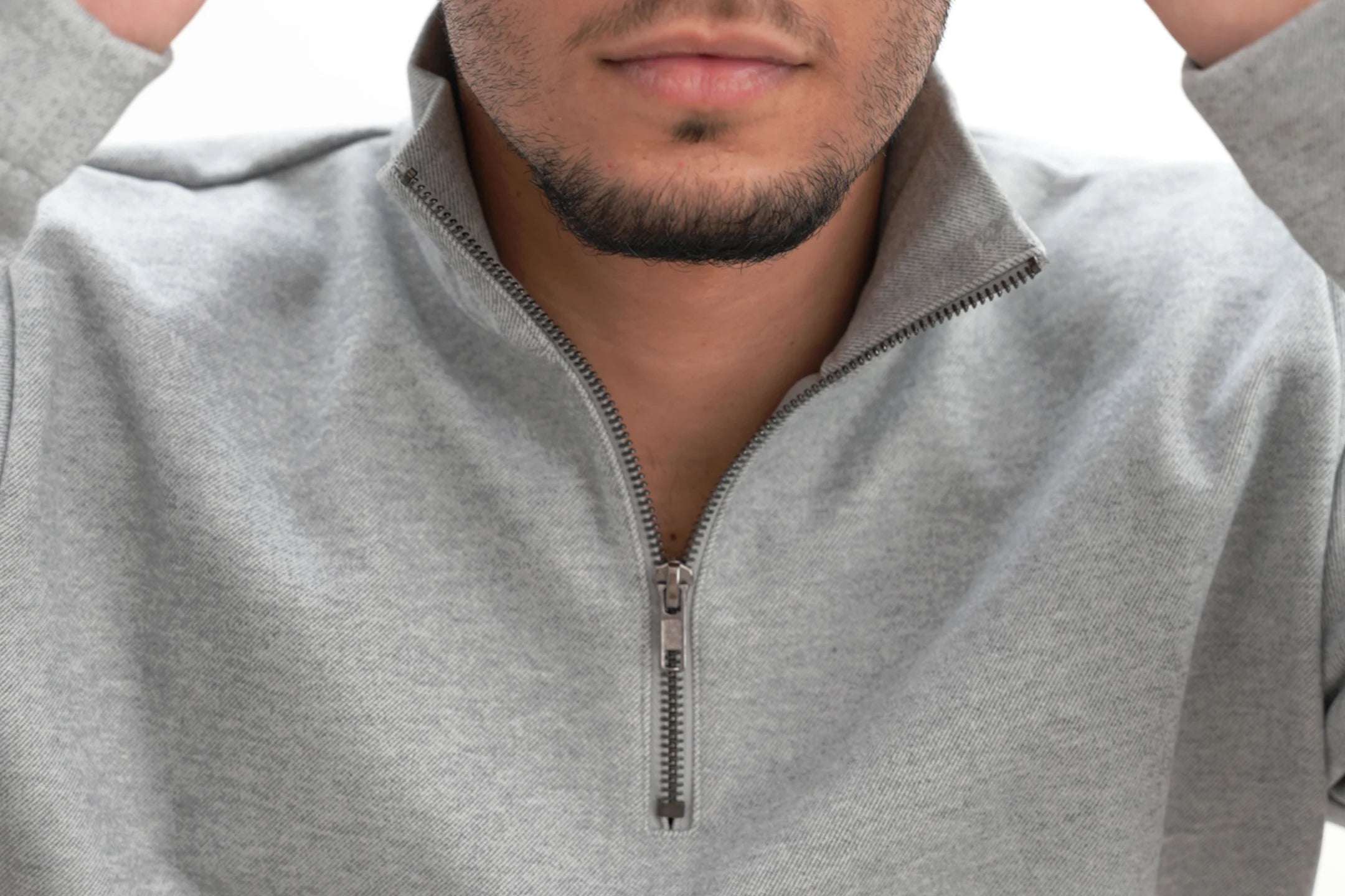 DIAGO Half-Zip Tech-Knit Koleksiyonu Detay Yakin Cekim Gorseli