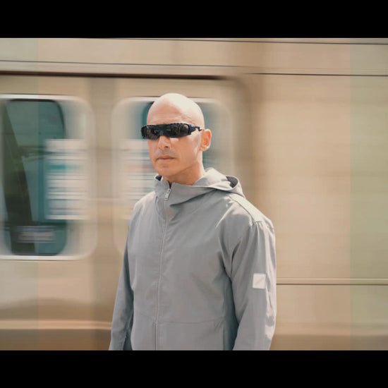 Sway unisex füme rüzgarlık mont life style konsept videosu.